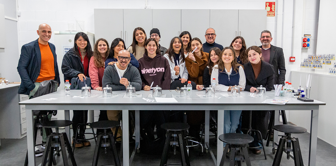 grupo de alumnos de interiorismo de UPC School